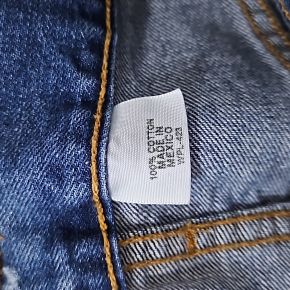 Levi's 501 shorts - Picture 3 of 6